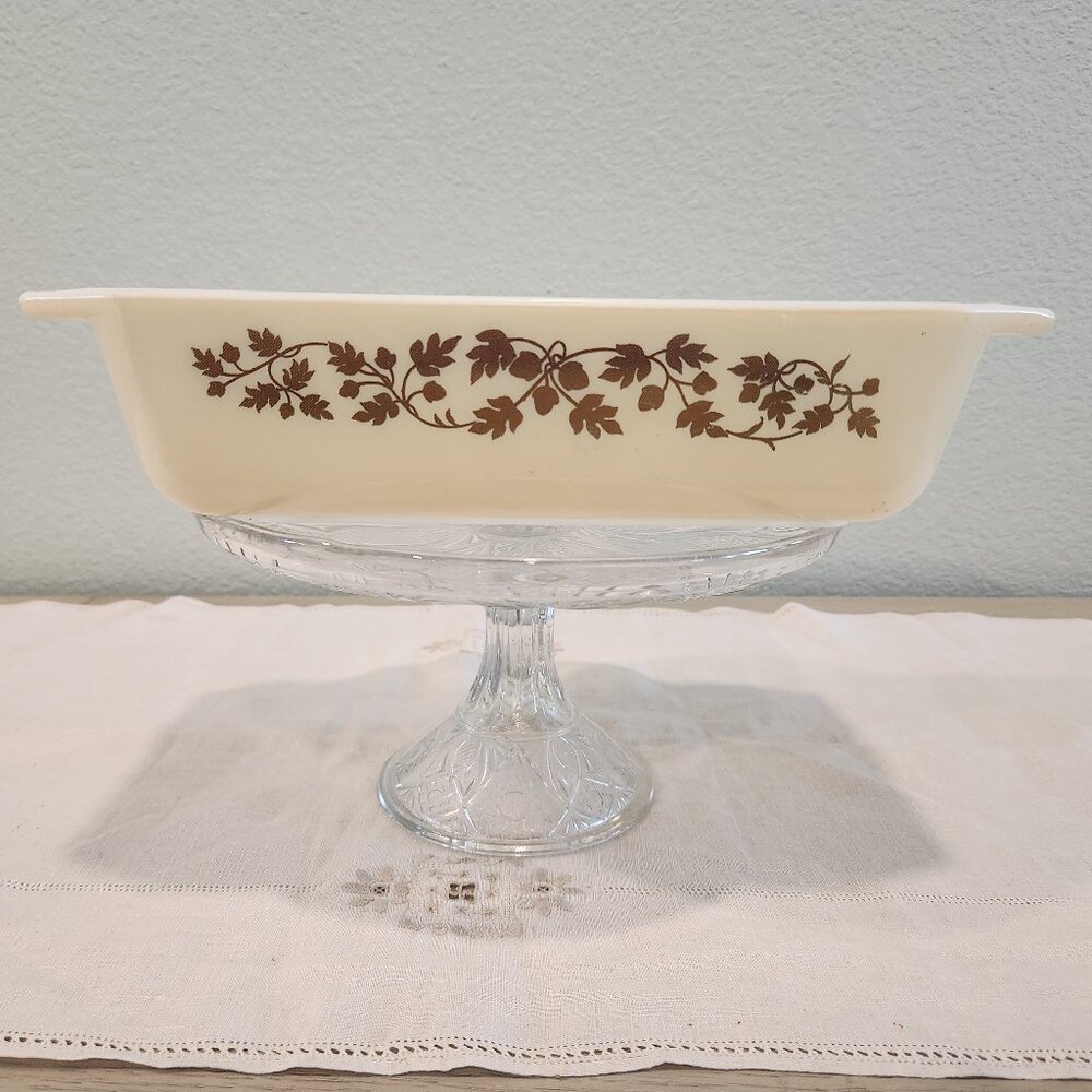 Vintage Pyrex Golden Acorn Space Saver Casserole Dish #575-B 2 QT